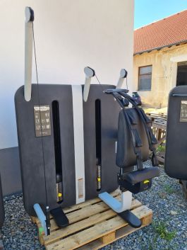 Technogym Kinesis naprava za upogib trupa Core