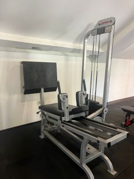 Life fitness Pro1 Horizontal leg press naprava za potisk z nogami