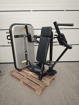Technogym Element metulj Pectoral Machine - Black
