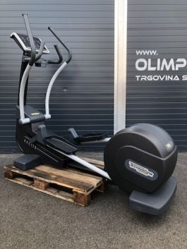 TECHNOGYM ELIPTIK SYNCHRO EXCITE+ 500 LED ALI LCD PROFESIONALNI